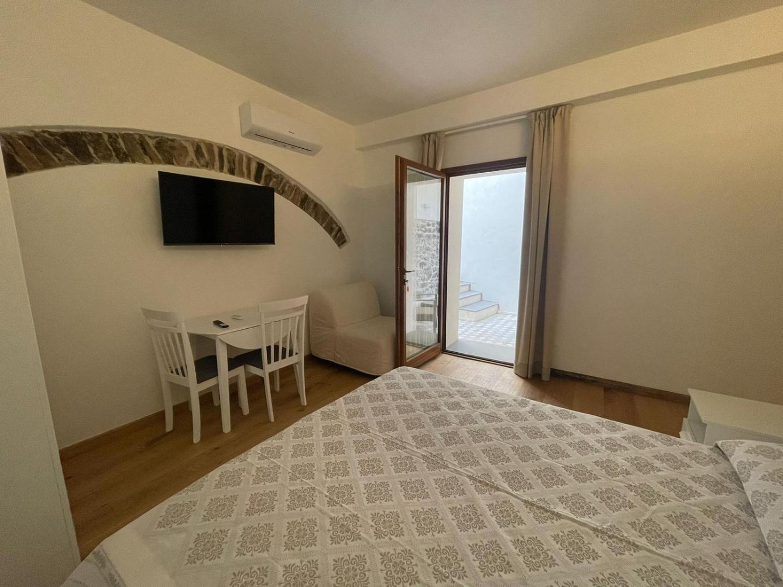 Hotel Sa Troppa De Sos Chentu Dorgali Exterior foto
