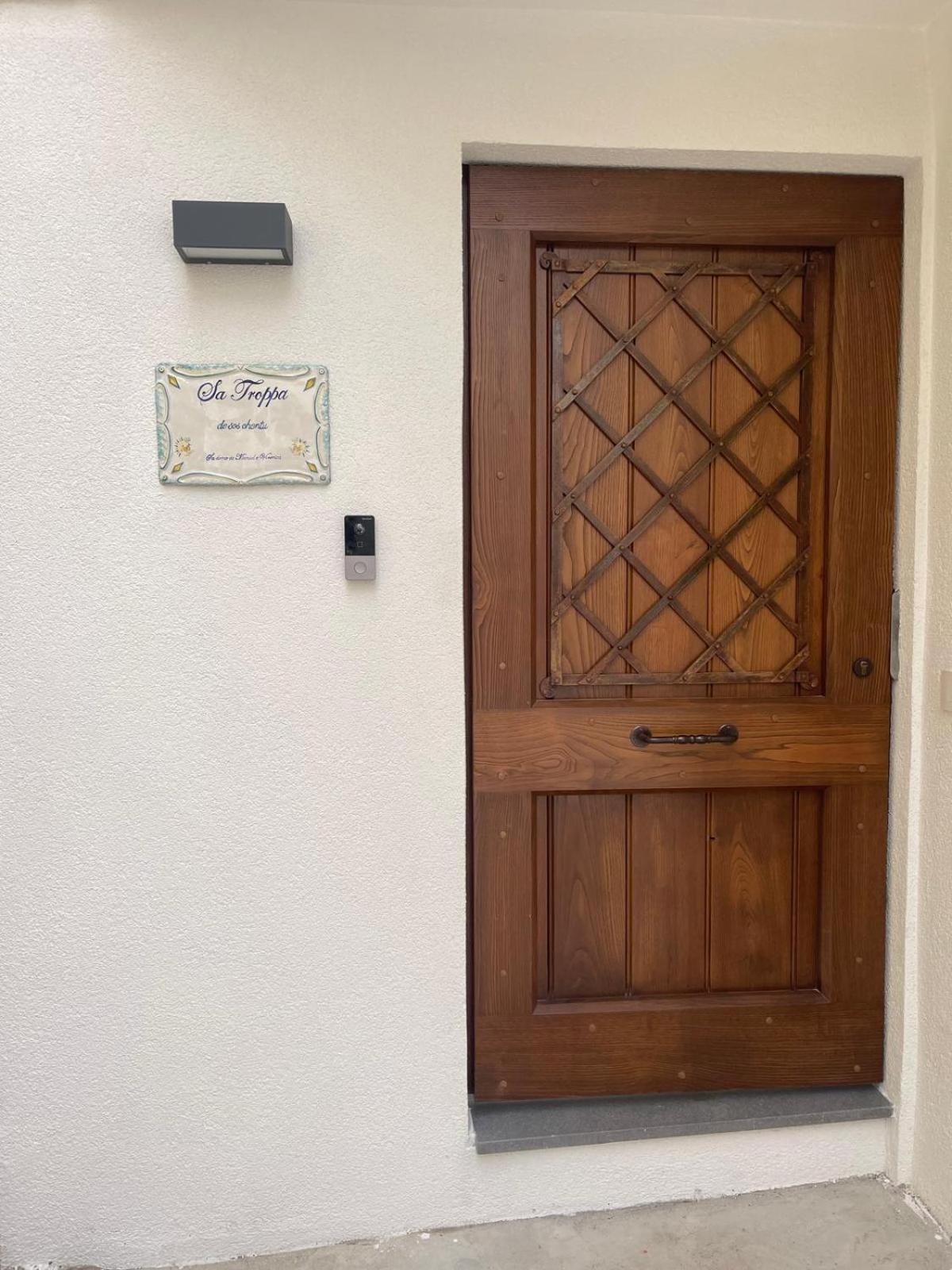 Hotel Sa Troppa De Sos Chentu Dorgali Exterior foto