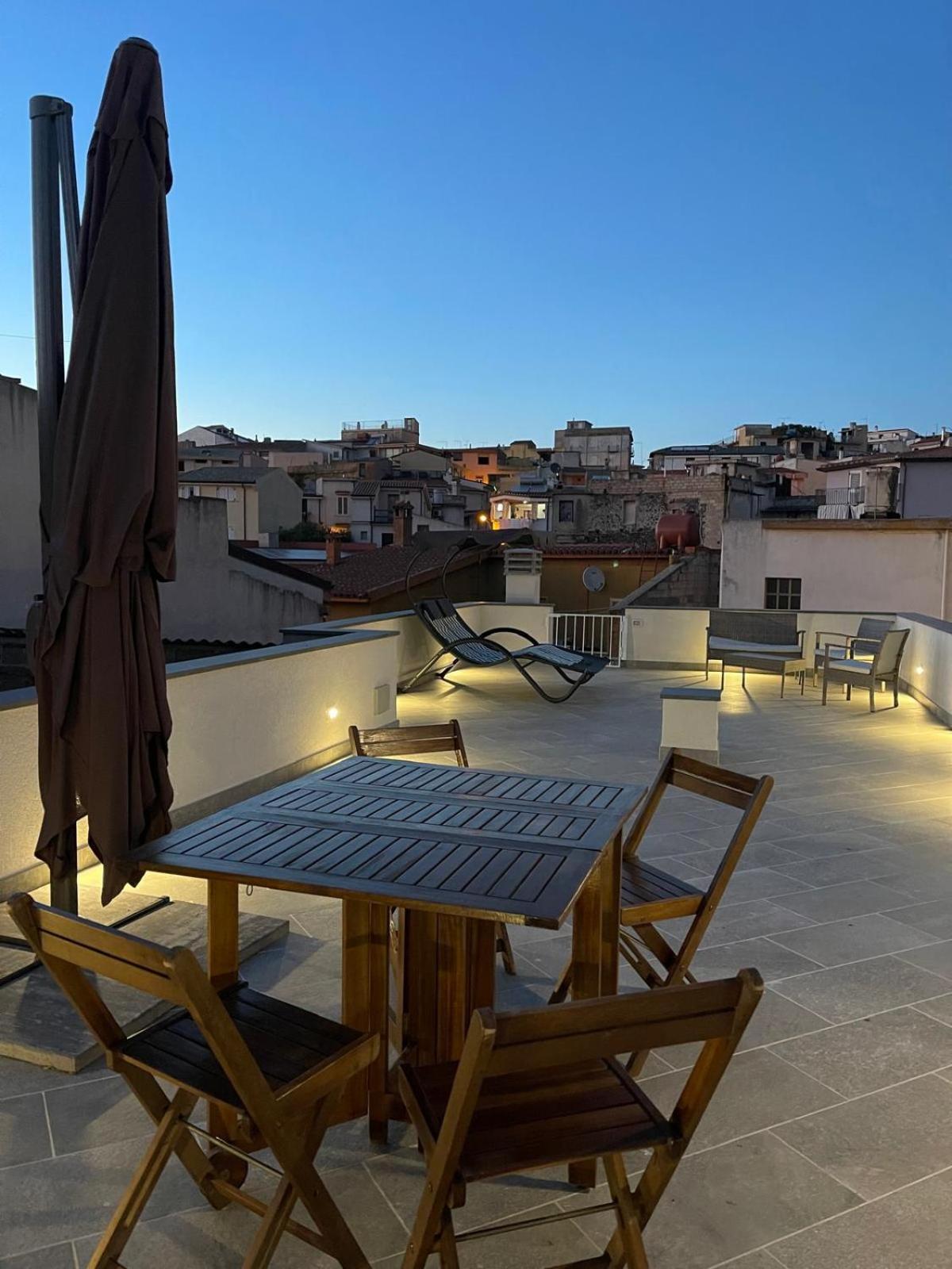 Hotel Sa Troppa De Sos Chentu Dorgali Exterior foto